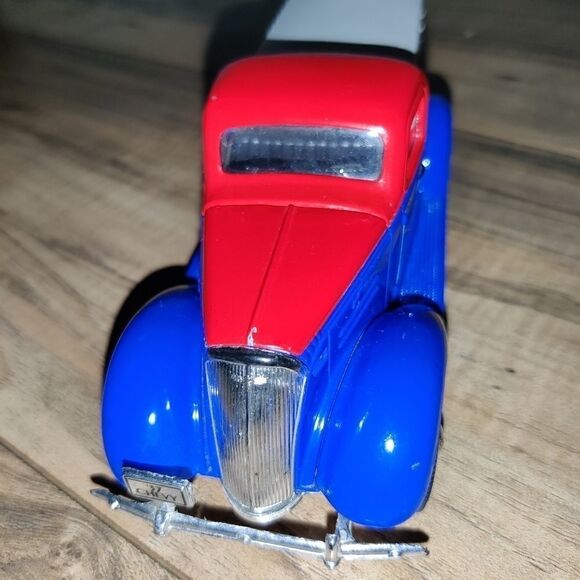 Liberty Classics Excelsior Auto Cycle 1937 Chevrol - Picture 7 of 10